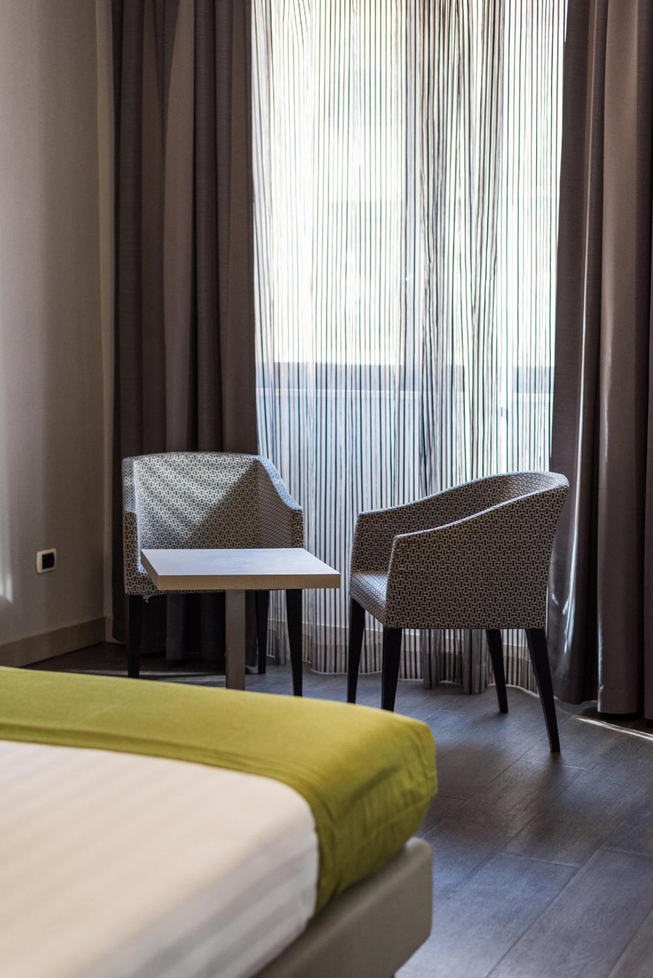 Noba Hotel e Residenze Roma Esterno foto